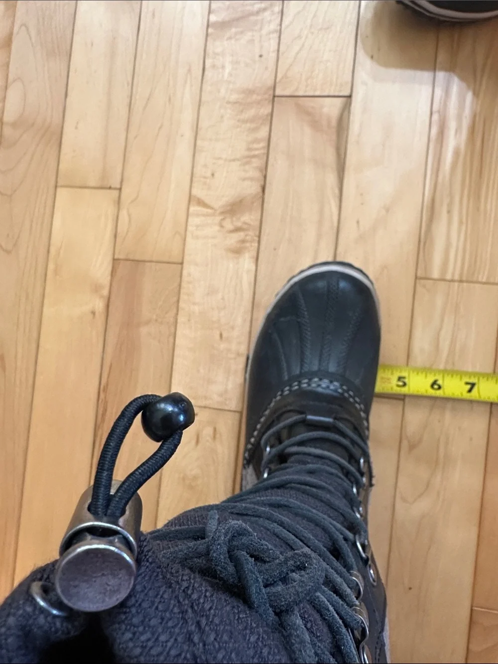 Sorel Conquesr Carly II Black and Gray Lace-Up Winter Boots - Picture 8 of 10